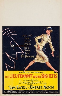 The Lieutenant Wore Skirts Poster 1005122