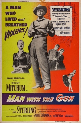 Man with the Gun Poster 1255501