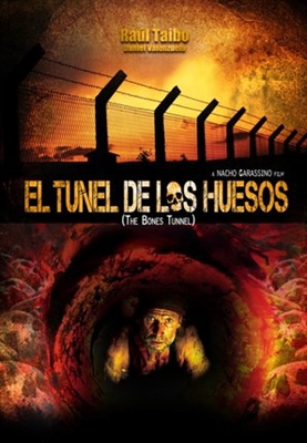 El túnel de los huesos Metal Framed Poster