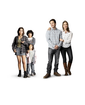 Instant Family Poster 1601856
