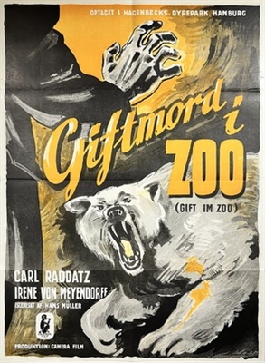Gift im Zoo Wood Print