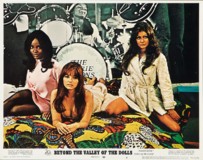 Beyond the Valley of the Dolls Poster 2135935