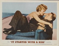 It Started with a Kiss Poster 2165602